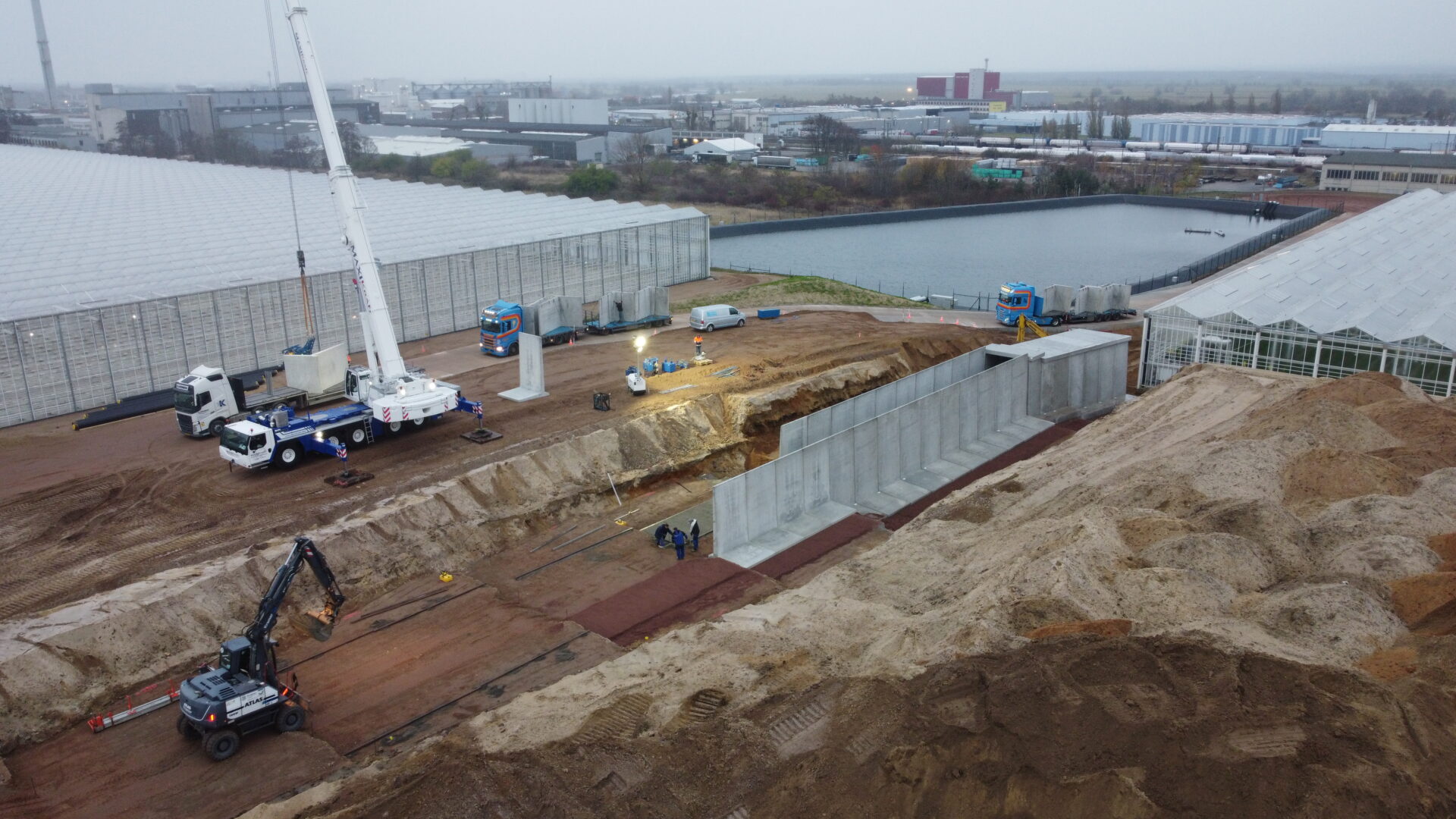 Bosch Beton - Hellingbaan en tunnel van keerwanden bij teler in Lutherstadt Wittenberg (DE)