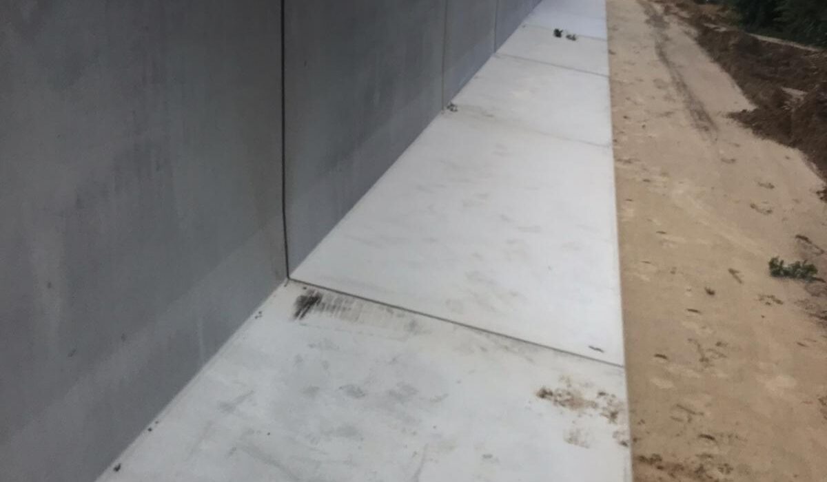 Bosch Beton - Keerwanden met kokowall als geluidswand en terreinafscheiding in Boxtel